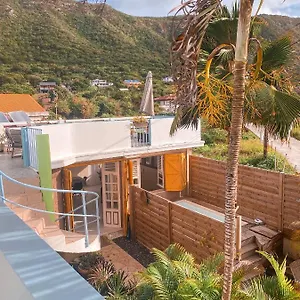Oasis Hotel
